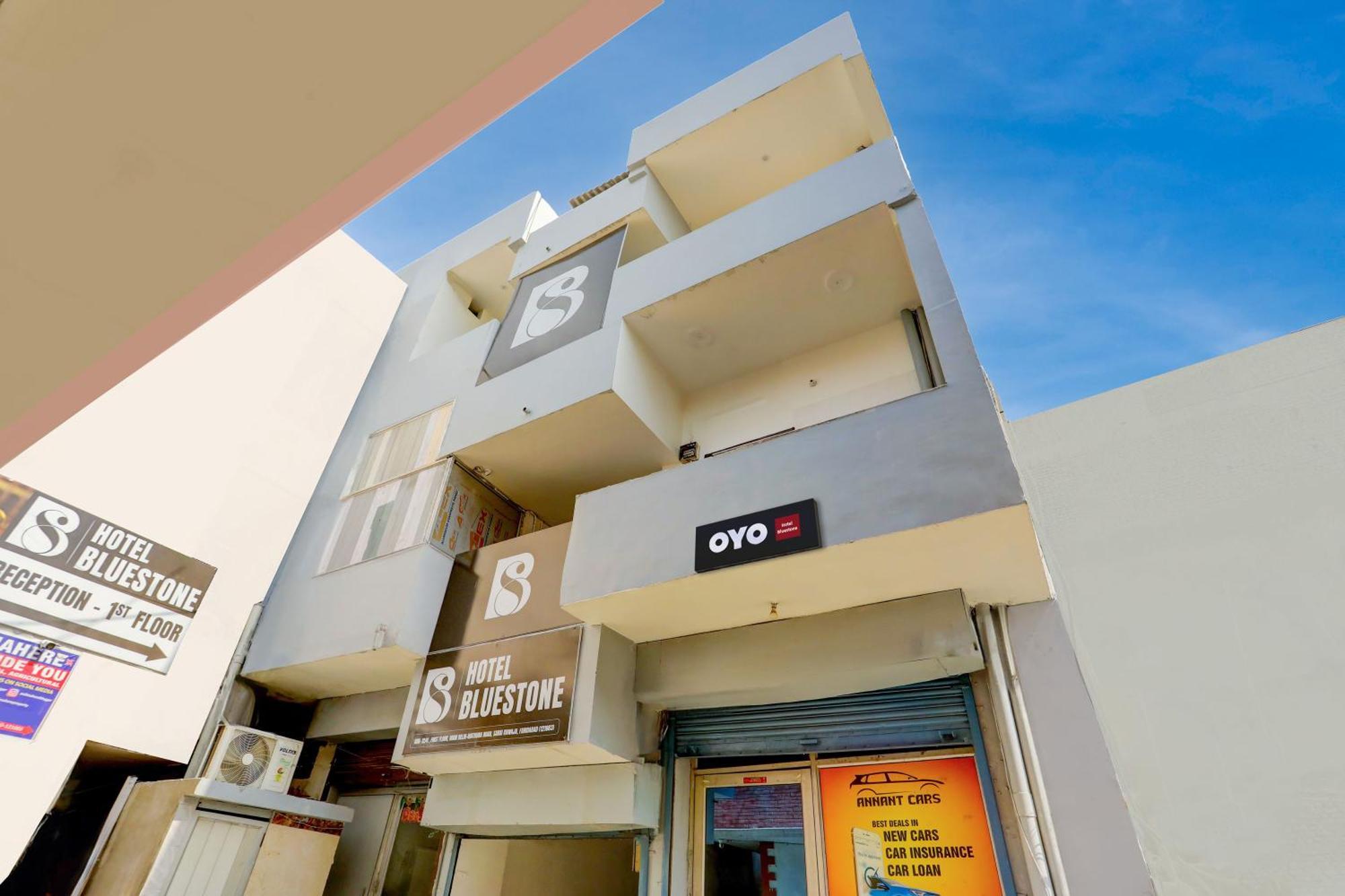 Super Hotel Live View Indraprastha Exterior photo